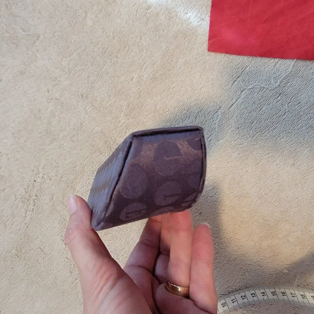 Elle sunglass case